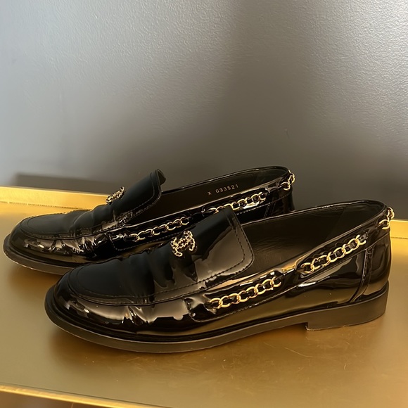 Chanel 2.55 Loafers - Picture 4 of 7